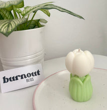 Load image into Gallery viewer, Unscented Flower Pillar Candle
